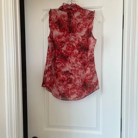 White House Black Market Pink Floral Top - Picture 3 of 5